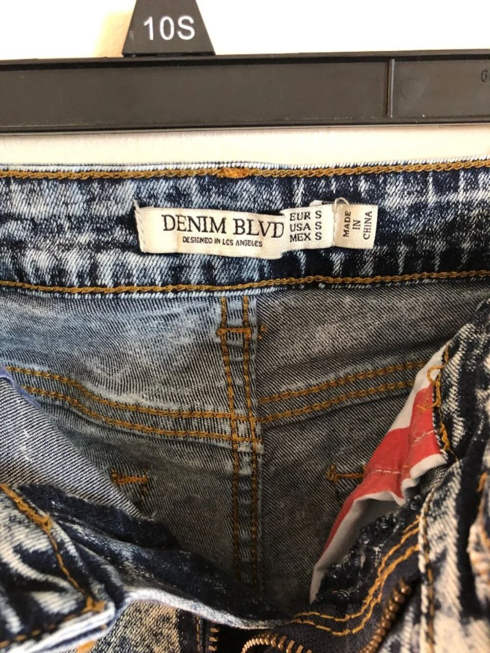 Denim blvd. Denim short shorts with pockets
